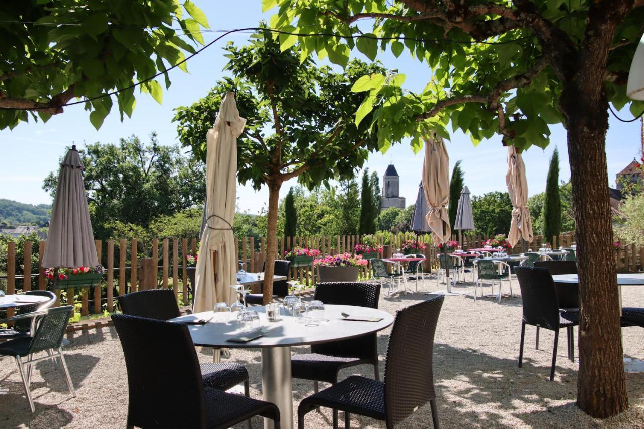 Auberge Des 7 Tours Martel Buitenkant foto