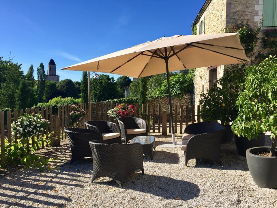 Auberge Des 7 Tours Martel Buitenkant foto